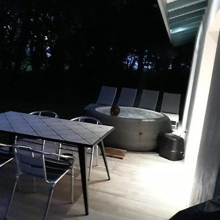 Chambre D Hotes Du Pin Avec Spa Privatif Pey Bagian luar foto